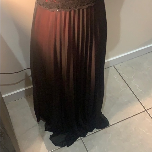 Roulette Dress - Picture 6 of 16